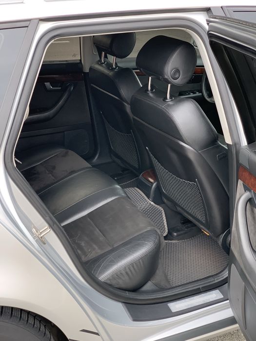 Audi A4 B7 6500$