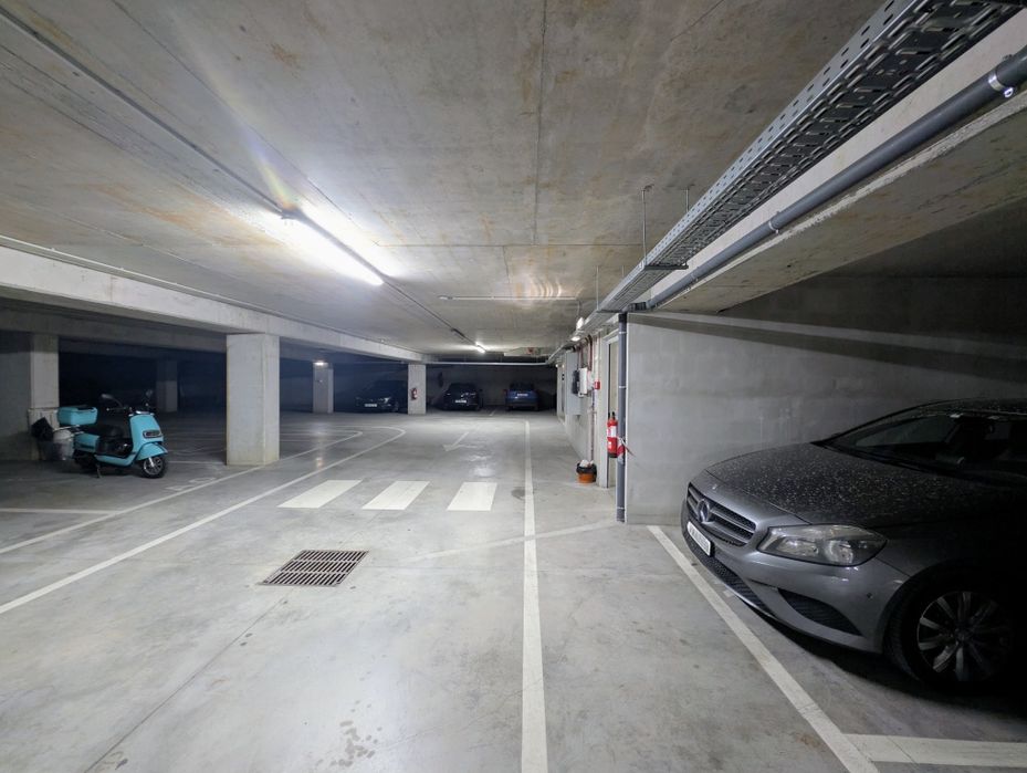 Apartamento T1 com lugar garagem Centro Valença