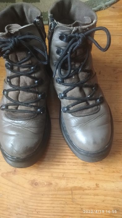 Черевики зимові,шкіряні,носилися два сезони,