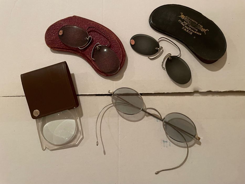 Conjunto óculos lunetas lupa