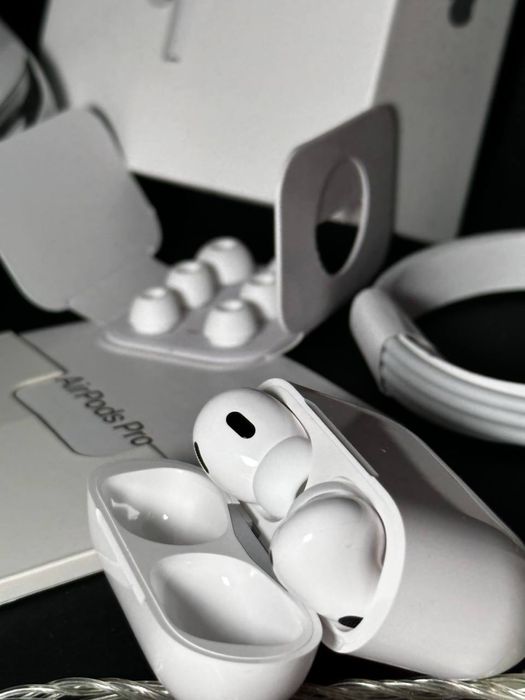 Навушники Apple AirPods Pro 2