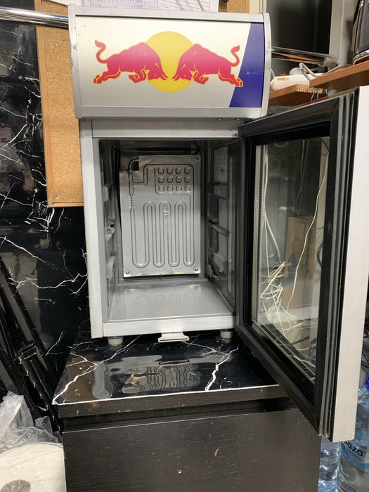 Lodowka  - Red  Bull