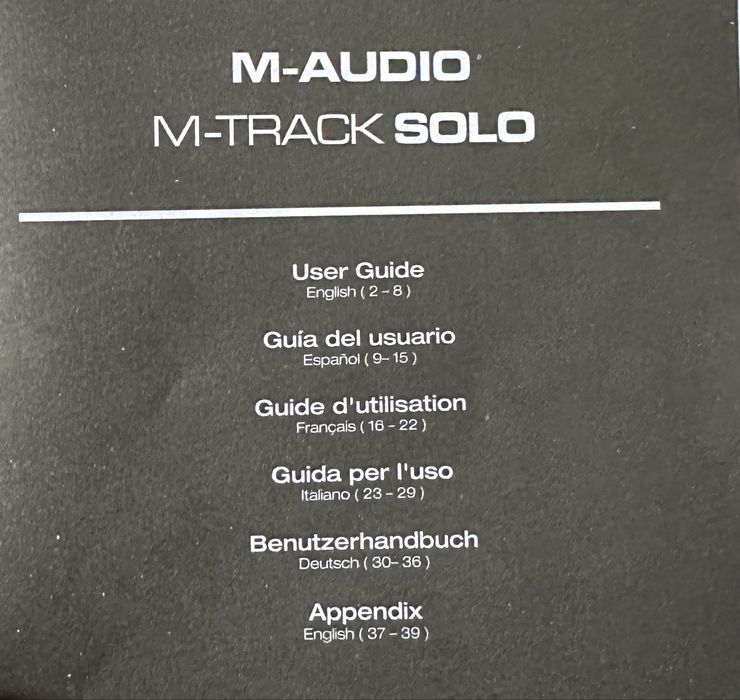 Звукова карта M-AUDIO M-Track solo і студійні навушники.