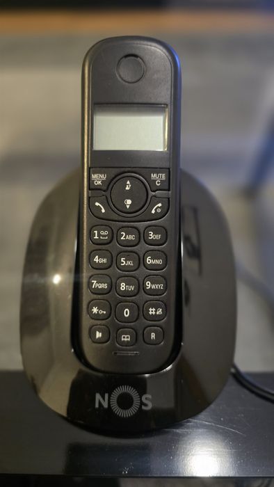 Telefone sem fios como novo com suporte64551344659585120