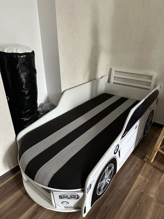 Детская Кровать машина