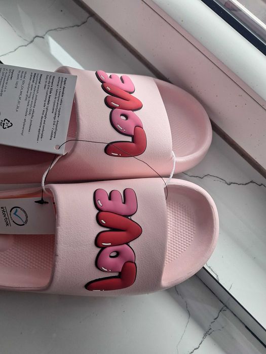 Klapki damkie nowe 39