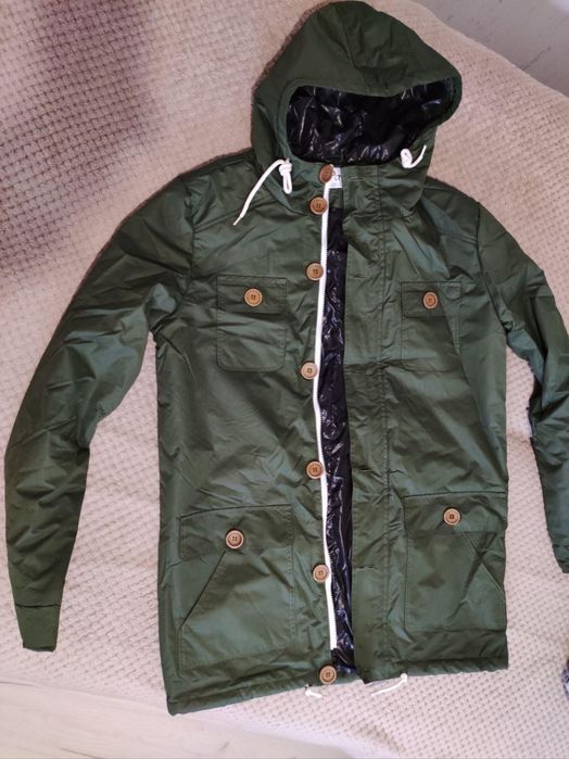Продам  мужскую     парку