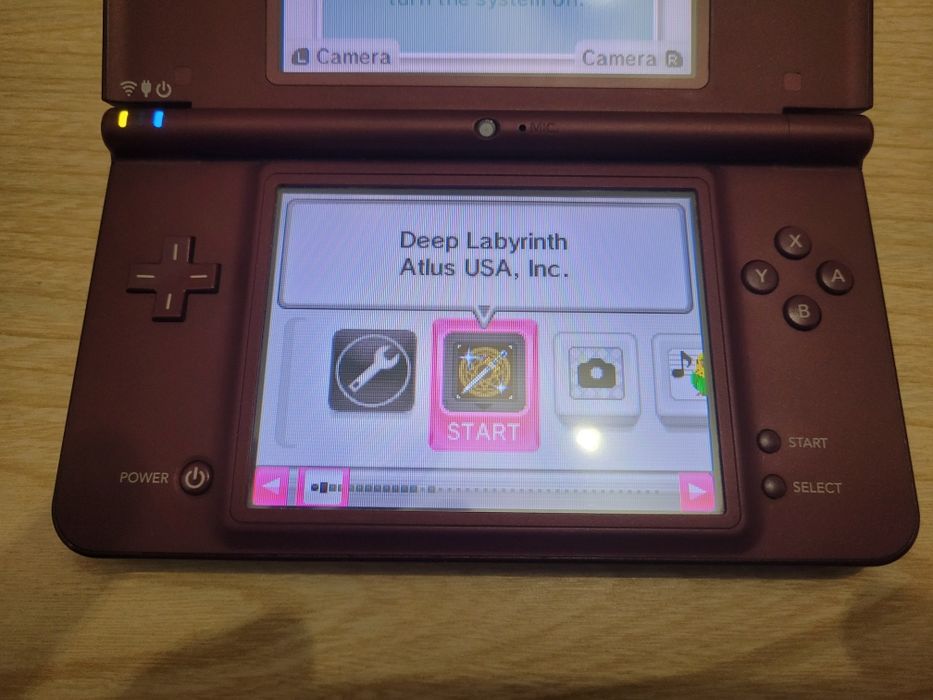 Nintendo DSi XL Vinho