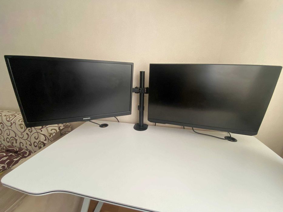 Продам комплект  из двух готовых мониторов 6000грн