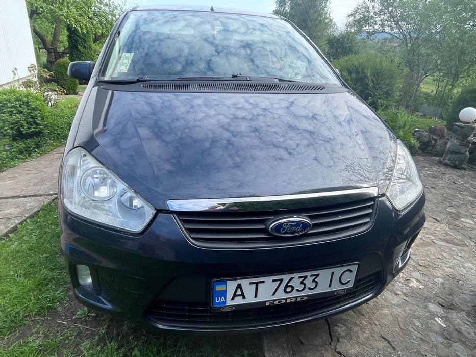 Автомобіль Ford C-Max