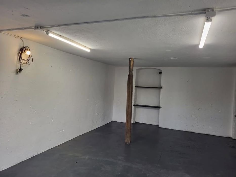 Garaż MAGAZYN - na wynajem