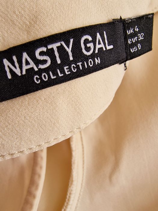 Bluzka ecru"Nasty Gal".