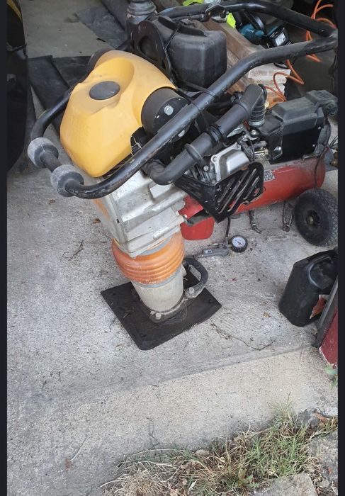 Saltitão ENAR motor Honda gx120