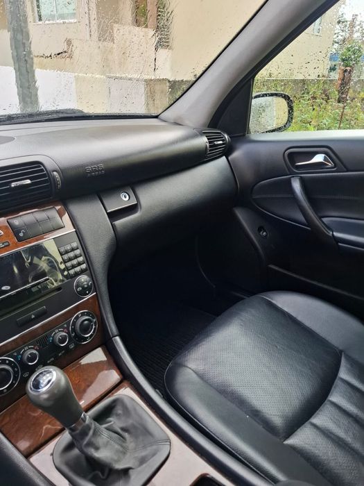 Mercedes-Benz C 220 — fotografia 7