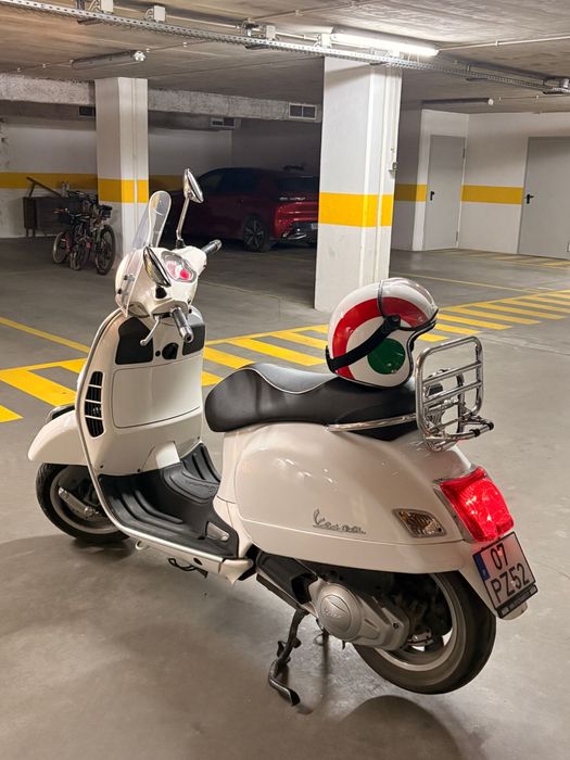 Scooter Vespa GTS 125