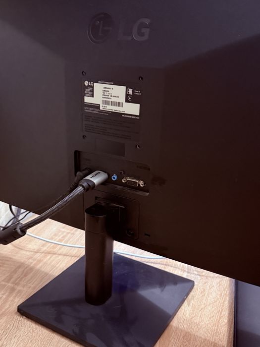 Монитор LG 22” Full HD LED