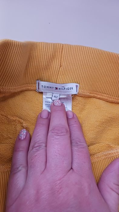 Krótkie spodenki Tommy Hilfiger rozm. 152