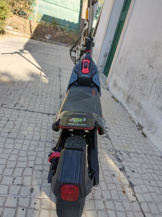 Segway zt3 pro, três meses de uso, bom estado, garantia de 2 anos e 7 meses.