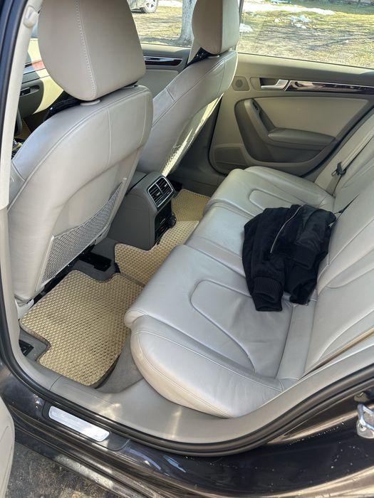 Продам а4б8 2011 рік Швейцарія