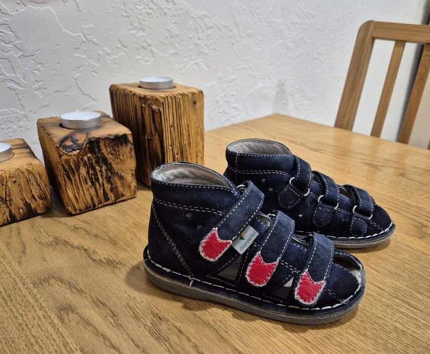 Buty rehabilitacyjno profilaktyczne  Danielki rozmiar 24