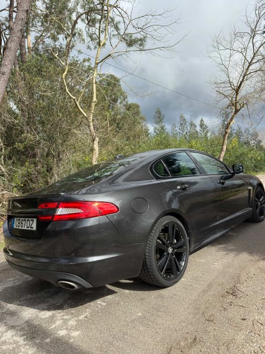 JAGUAR XE Black Edtion