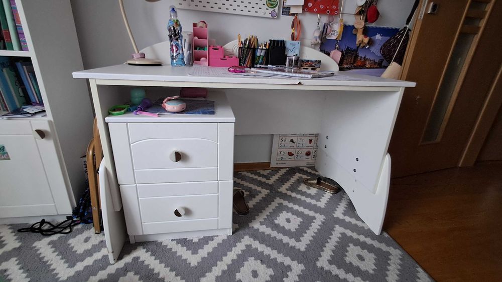 Biurko meblik dzieciece