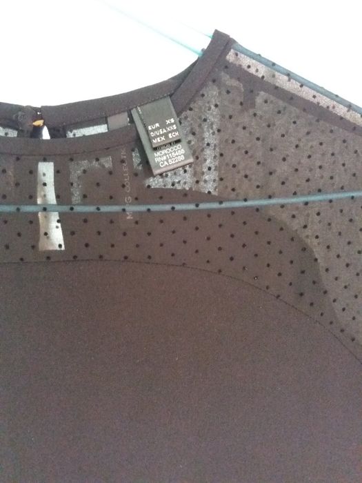 Blusa preta manga curta