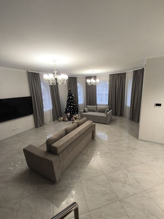 Будинок в Броварах