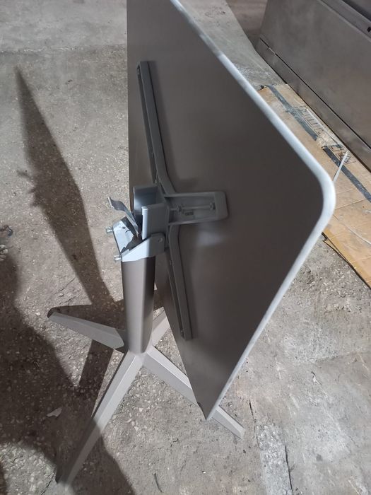 3 Mesas  
Tampo 59
Tampo 590x590mm