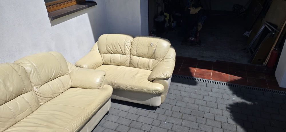 Komplet  wypoczynkowy  z skóry  3+2+1