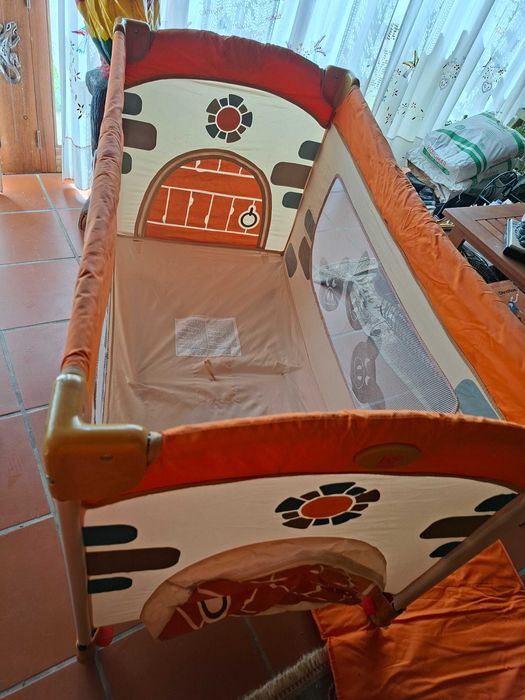 Cama bebé de viagem