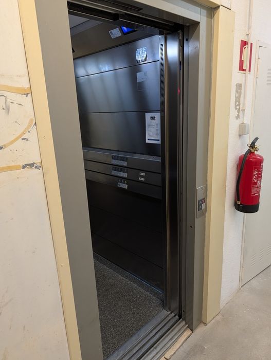 Aluga se arrumos novos