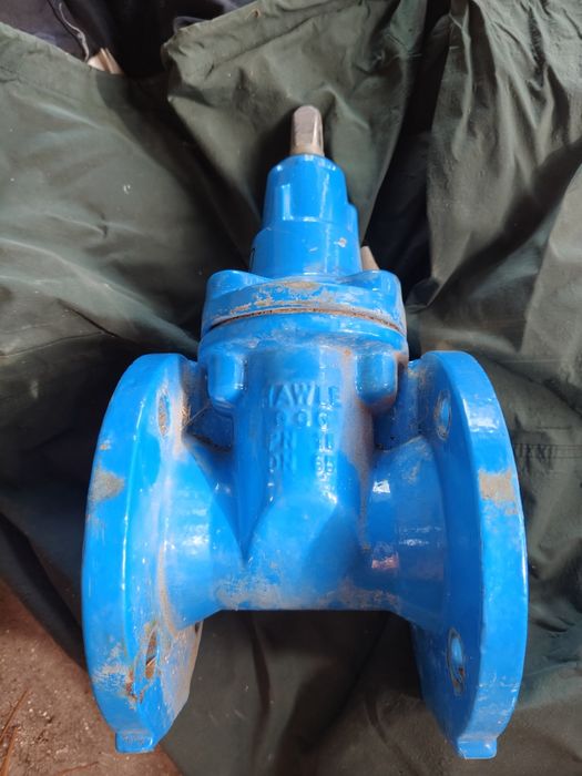 Zasuwa do wody Hawle oraz zawór antyskażeniowy Danfos Socla