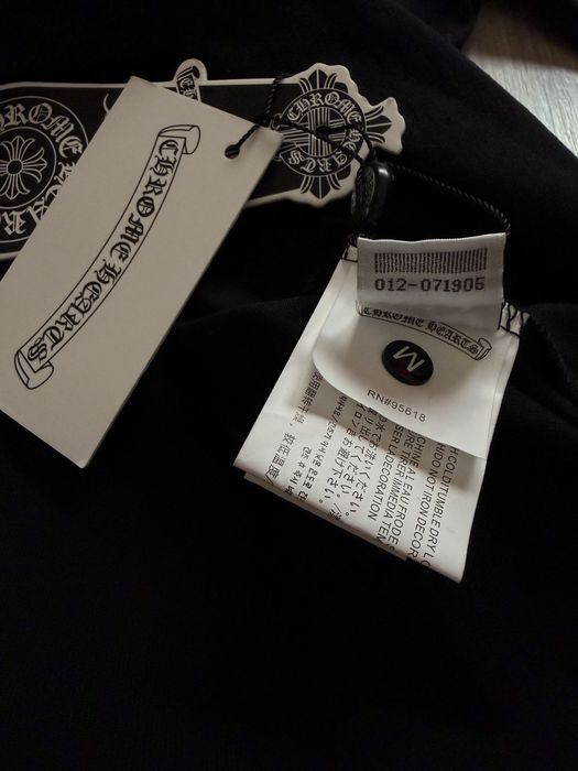 Czarna koszulka chrome hearts