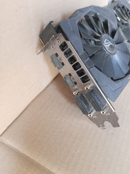 Karta graficzna ASUS ROG Strix Radeon RX 570 4GB GDDR5 DirectCU II