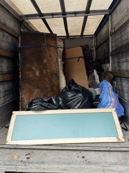 Opróżnianie Mieszkań Piwnic Garaży Wywóz Mebli Przeprowadzki Transport