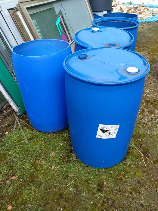 Beczka plastikowa 220L