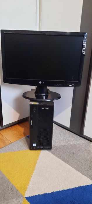 Komputer stacjonarny