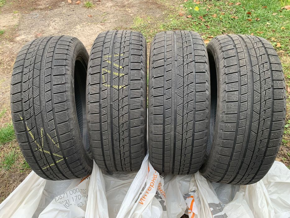 Резина зимова Sunwide стан нової 215/55 R17 23р