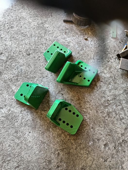 John Deere 6310 uchwyt błotnik mocowanie ranka