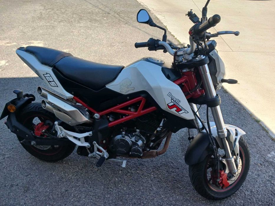 Benelli TNT125 ano 2020