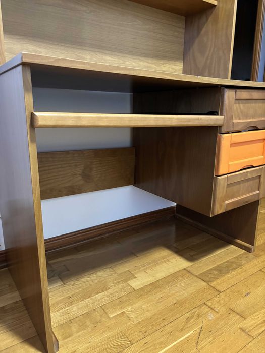 Secretária com Estante para Quarto de Criança ou Escritório