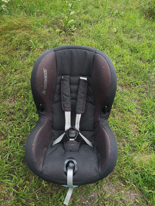 Fotelik MaxiCosi Universal 9-18 kg