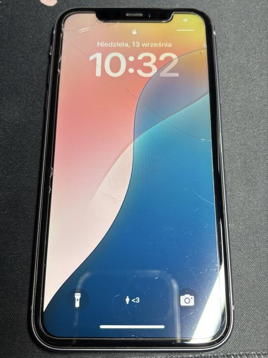 Sprzedam dwa Iphone 11