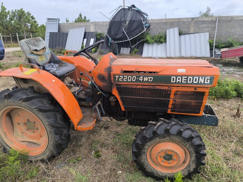 Trator Daedong 22cv