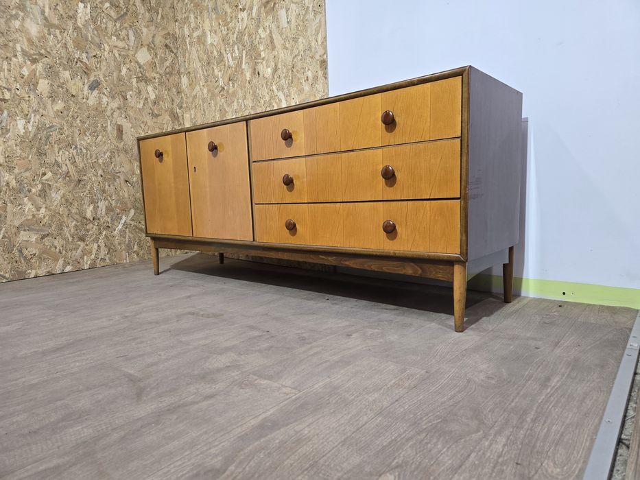 Komoda prl transport