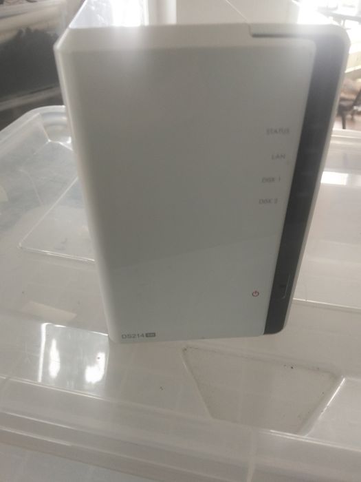 Продам NAS сервер Synology DS214se