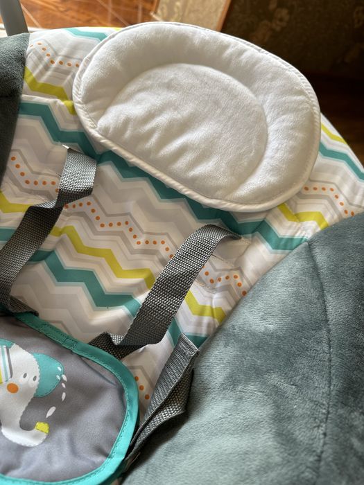 Заколисуючий центр-качель-шезлонг з народження Mastela, сіро-голубий