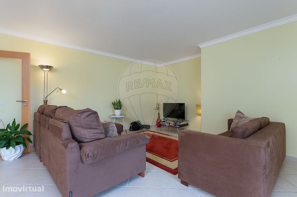 Apartamento T3 para venda — Alfeizerão, Leiria