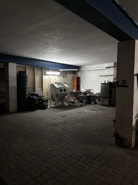 Wynajmę duży podziemny garaż